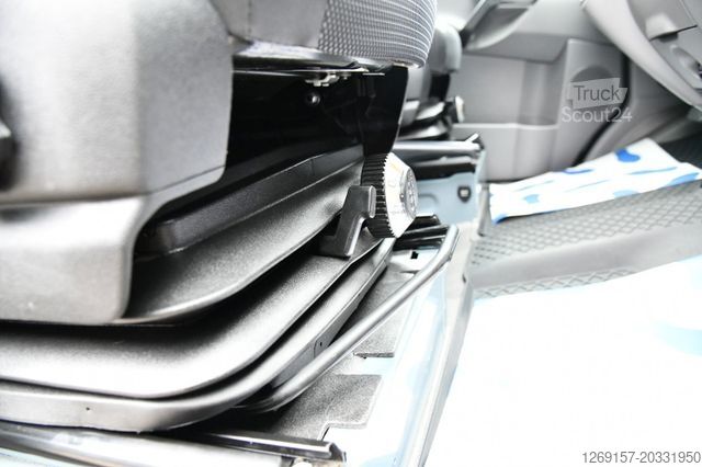 Фургон с высокой крышей MERCEDES-BENZ Sprinter Kasten 319 CDI 4X4 L3H2 Schwingsitze