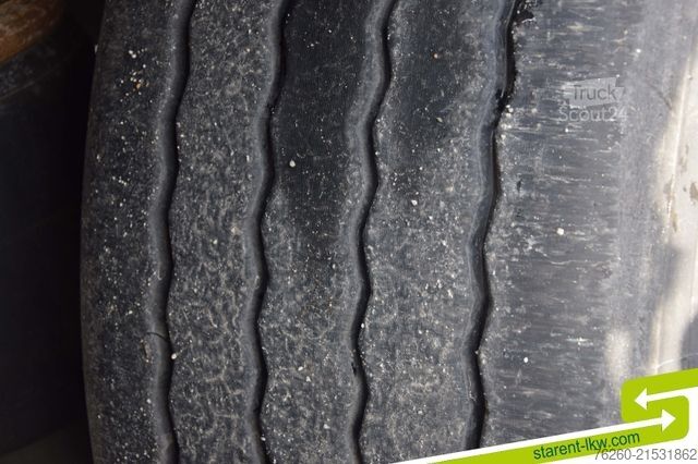 Open semitrailer with tarp KÖGEL Tautliner Palettenkasten Lochrahmen SAF Achsen