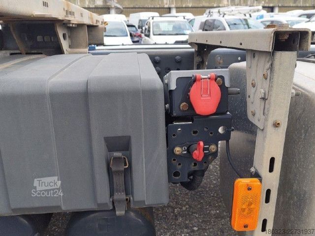 Samochód z wymienną zabudową IVECO AS260S51 FS/CM