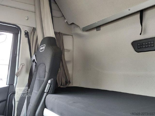 Samochód z wymienną zabudową IVECO AS260S51 FS/CM