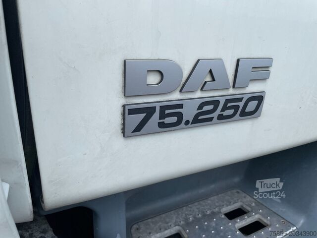 Glidende presenning DAF CF75.250 Curtside / Loading Lift / 672.000 KM /...