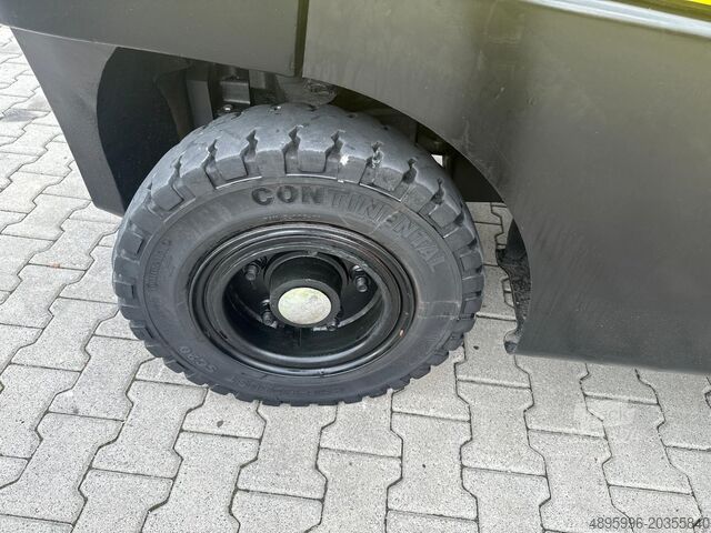 Štvorkolesový vysokozdvižný vozík Hyster H 5.0 FT / Container version / New price