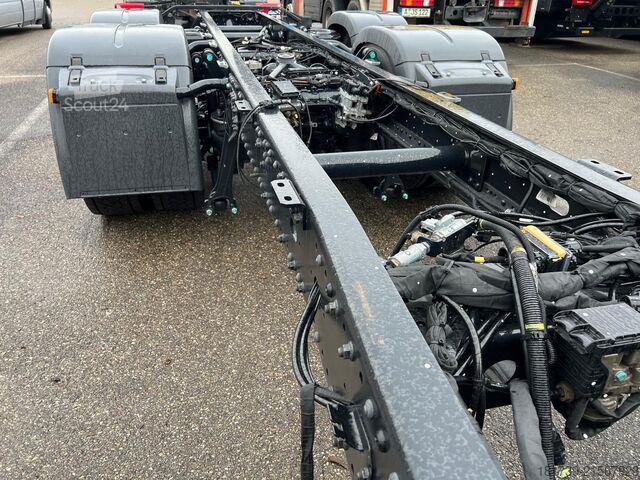 Chassis / Sem motor MAN NEW TGS 26.520 6x2-4 LL CH / No engine