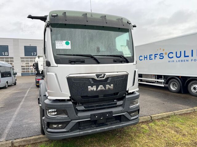 Chassis / Sem motor MAN NEW TGS 26.520 6x2-4 LL CH / No engine