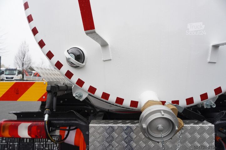 čistička odpadních vod Mercedes-Benz Actros 1833 / 260 tho. km / NEW septic t