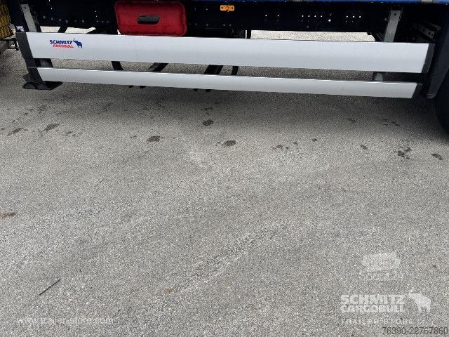 Semirimorchio con telone Schmitz Cargobull Semitrailer Curtainsider Standard