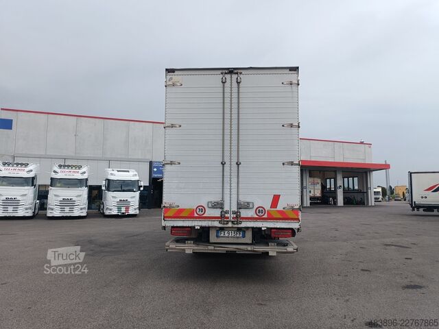 Traktor Daf XF 450 FAN