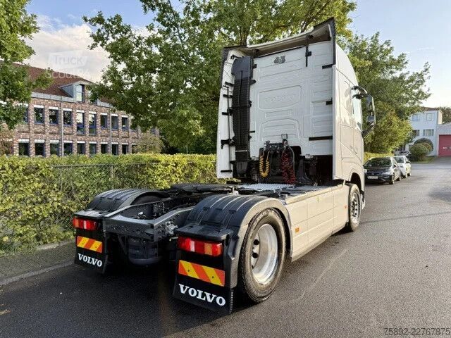 Standard-SZM Volvo FH 500 Globetrotter / 2 x Tank / Euro6