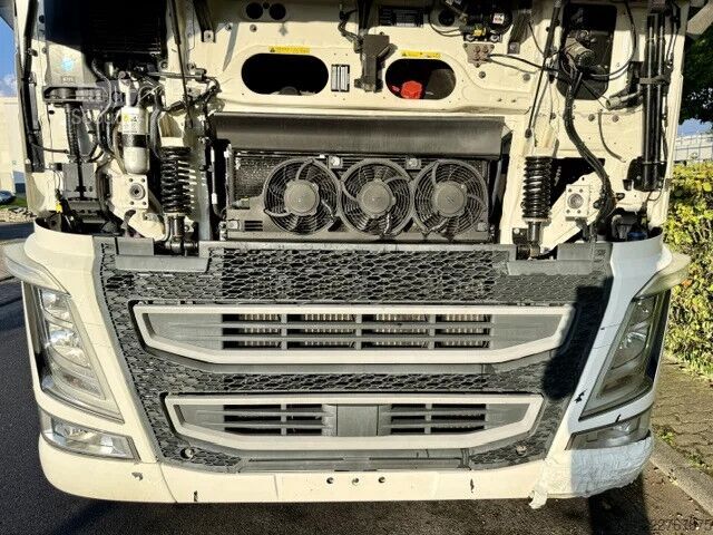 Standard-SZM Volvo FH 500 Globetrotter / 2 x Tank / Euro6