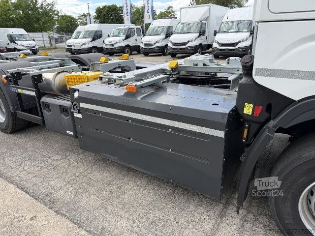 Swap body truck IVECO AS260S46Y/FS CM CNG