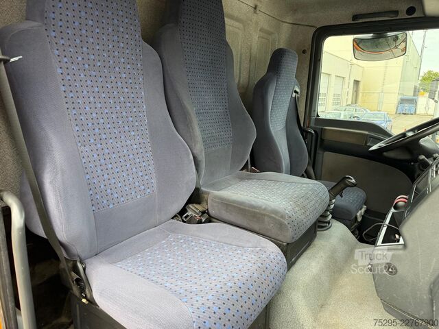 Veicolo commerciale MAN TGM  13.240 4x4BL Palfinger Kran 3 S Kipper Klima