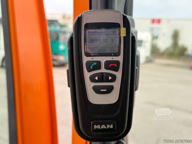 Veicolo commerciale MAN TGM  13.240 4x4BL Palfinger Kran 3 S Kipper Klima