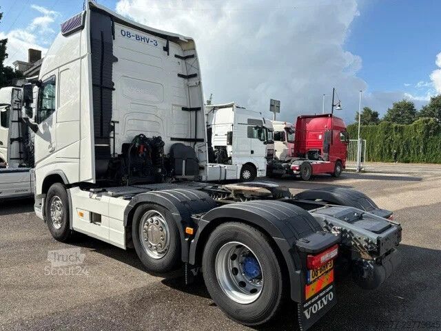 Padrão-SZM Volvo FH 6X2,twin Steer Globetrotter NL truck ,TOP