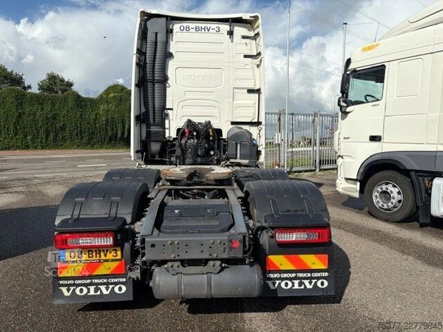 Padrão-SZM Volvo FH 6X2,twin Steer Globetrotter NL truck ,TOP