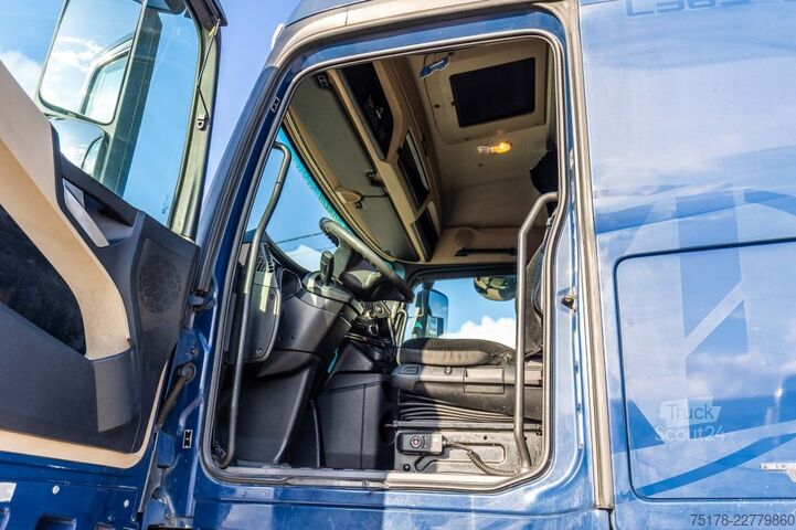 Chassis com cabina Mercedes-Benz ACTROS 2548
