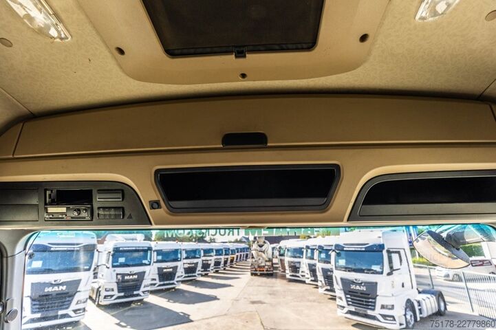 Chassis com cabina Mercedes-Benz ACTROS 2548