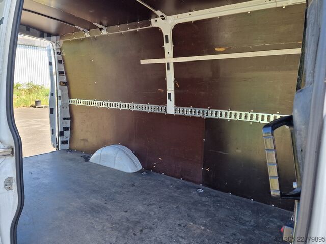 Boxvogn Iveco Daily 35S13 Hi-Matik