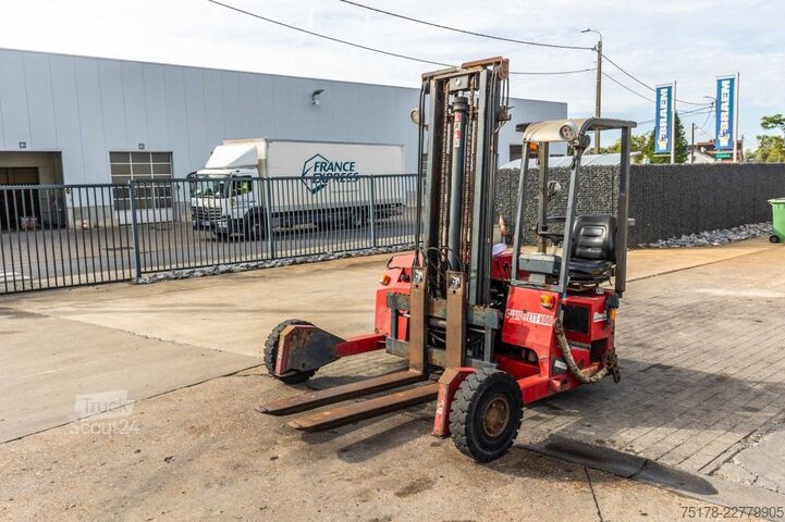 Empilhador MOFFET RE4 - 45-1.444 H-4X4