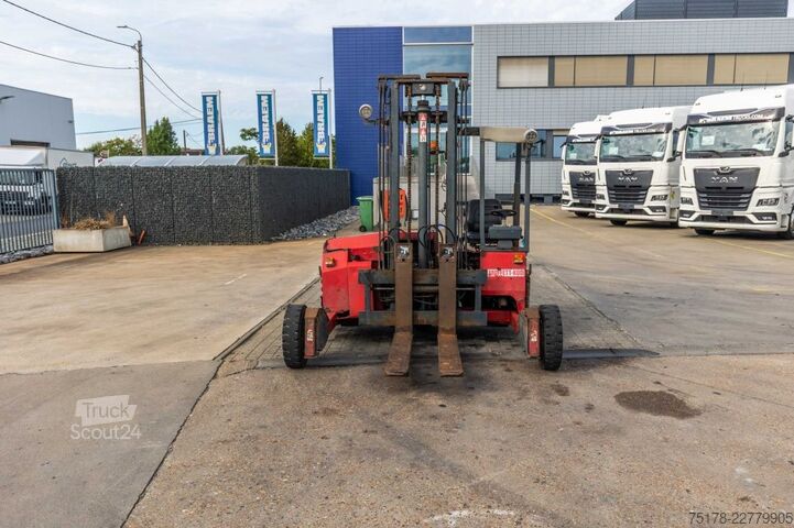 Empilhador MOFFET RE4 - 45-1.444 H-4X4