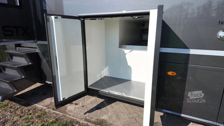 Horse transportation Scania P320 Luxury-line met pop-up en pop-out. id 7