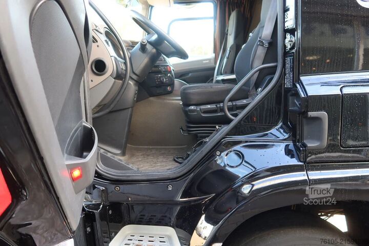 Mala DAF CF 410 DAF CF 410 Black Edition Dhollandia klep...