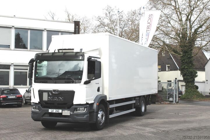 شاحنة صندوقية MAN TGM 18.320 Koffer Anhägerkupplung Klima LDW LBW