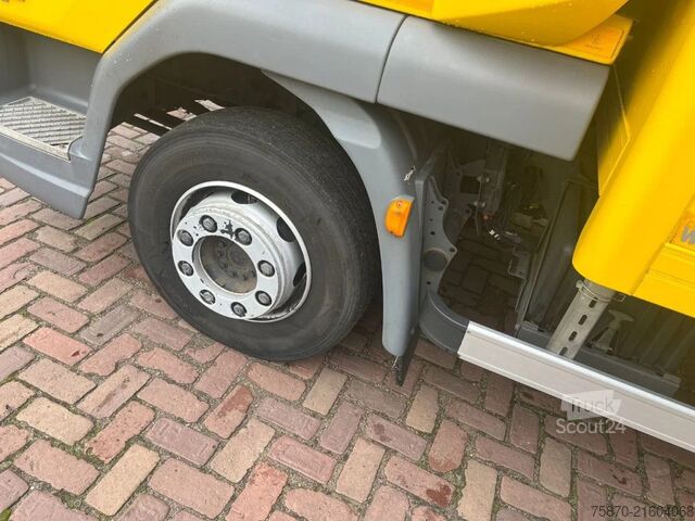 Suitcase DAF LF 210 FA 12 TN
