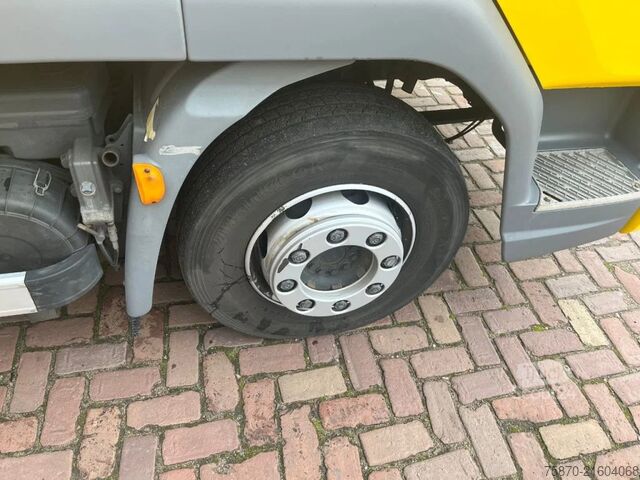 Suitcase DAF LF 210 FA 12 TN