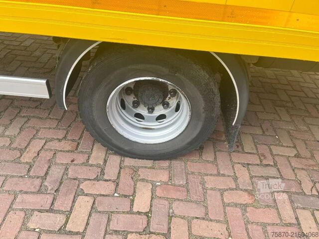 Suitcase DAF LF 210 FA 12 TN