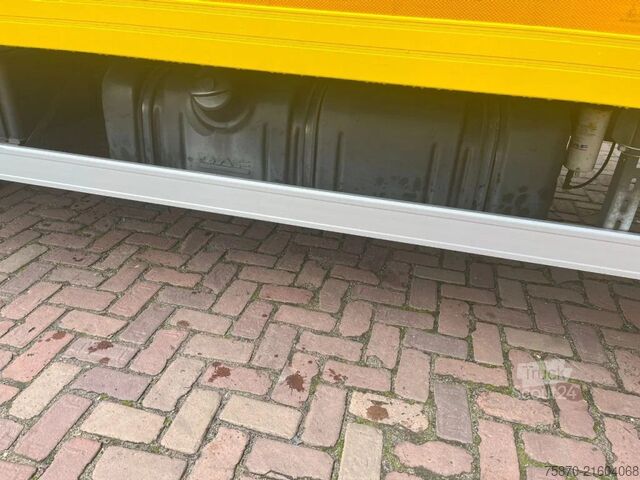 Suitcase DAF LF 210 FA 12 TN