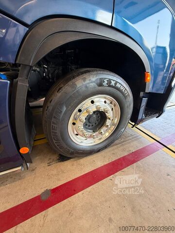 Tractora standard Iveco s-way 570