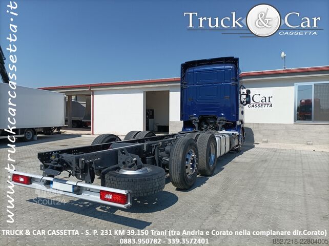 Chassi de caminhão SCANIA R 580