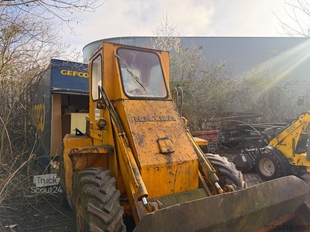 Buldoexcavator  Hatra 600