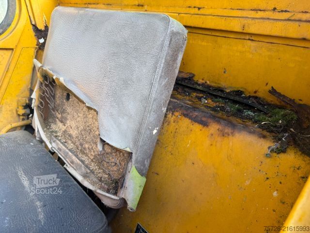 Buldoexcavator  Hatra 600