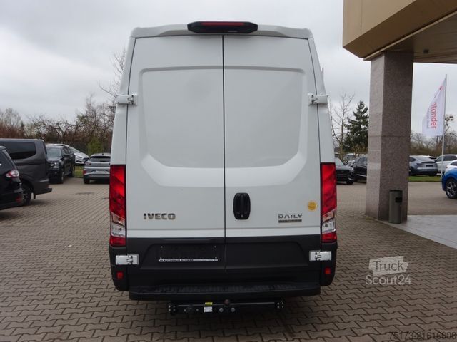 High top van IVECO Daily Kasten 35 S 16A8 V 156PS ACC AHK Luftfed.