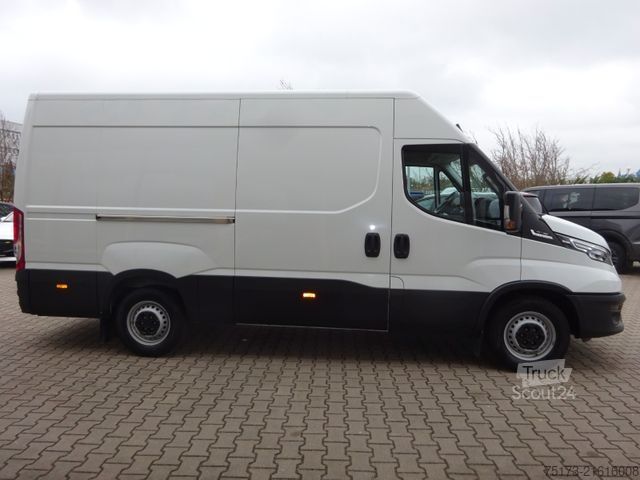 High top van IVECO Daily Kasten 35 S 16A8 V 156PS ACC AHK Luftfed.