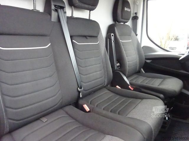 High top van IVECO Daily Kasten 35 S 16A8 V 156PS ACC AHK Luftfed.