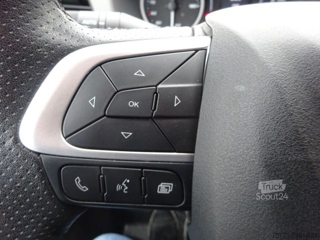 High top van IVECO Daily Kasten 35 S 16A8 V 156PS ACC AHK Luftfed.