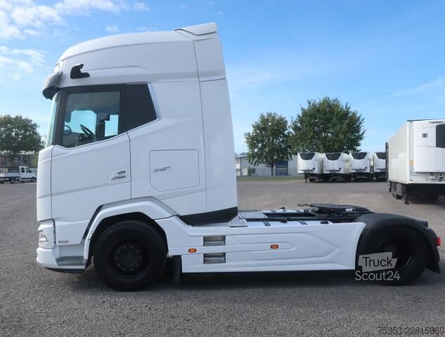 Standard SZM DAF XG+ 530 Intarder Standklima Navigation Leder