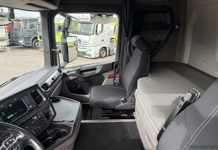 Tractor estándar Scania R 450 A 4x2 Retarder / Swiss-Vehicle
