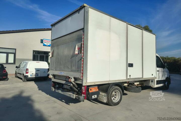 Transporter mit Koffer VW CRAFTER 2.0 TDI 180 CV CASSA E PEDANA