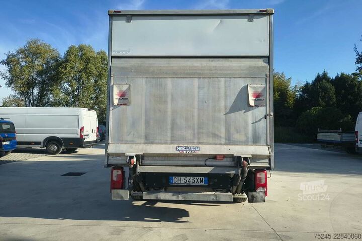 Transporter mit Koffer VW CRAFTER 2.0 TDI 180 CV CASSA E PEDANA