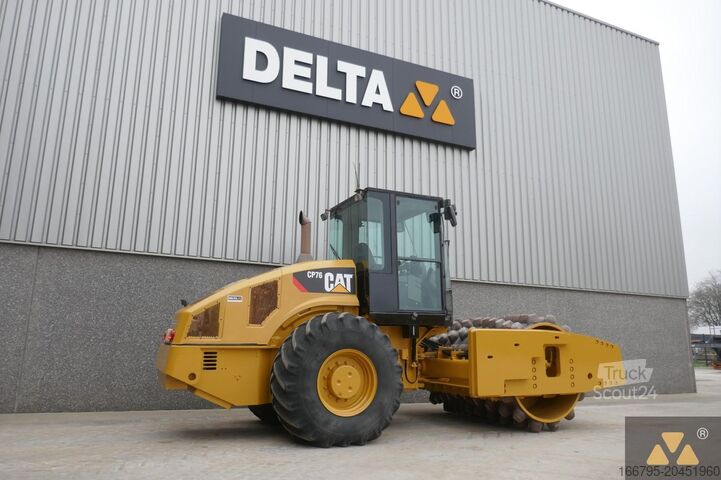 Rouleau à tambour unique Caterpillar CP76