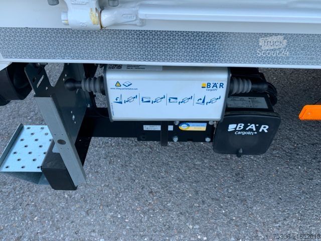 Camion de boissons DAF FA XB 260 12t  Swing-Board-Aufbau