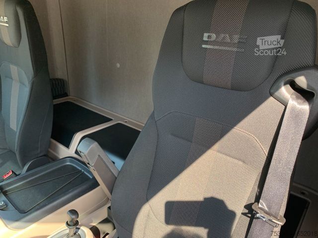 Camion de boissons DAF FA XB 260 12t  Swing-Board-Aufbau