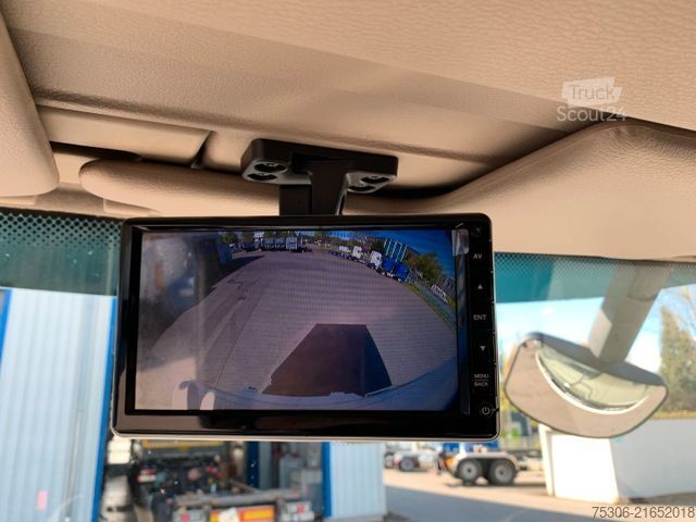 Camion de boissons DAF FA XB 260 12t  Swing-Board-Aufbau