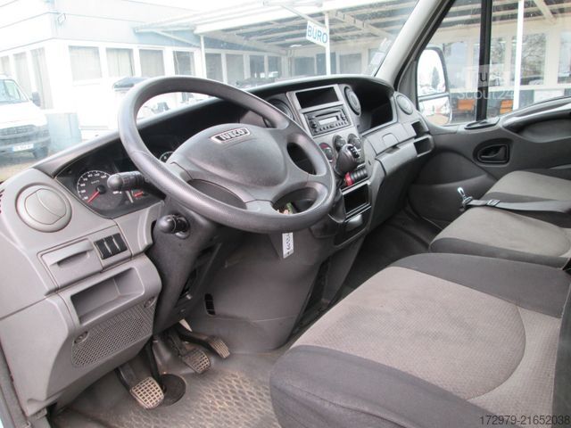 Châssis de fourgon IVECO 35s13 *Fahrgestell*