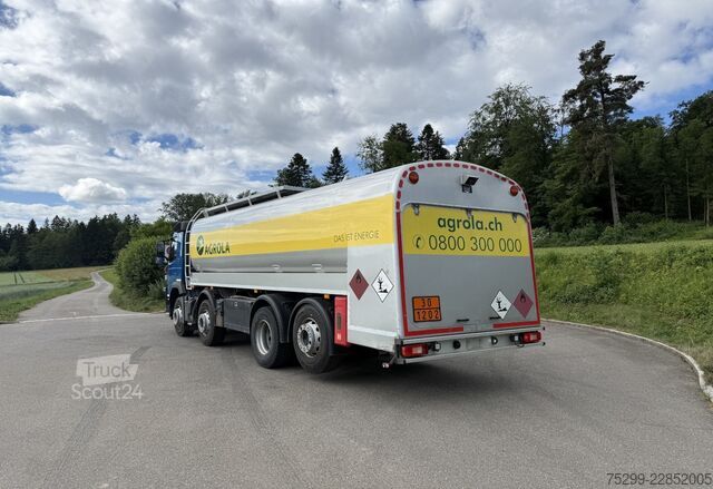 2015 Volvo FM-420 8x2R 2-kamers Volvo Trucks FM-420 8x2R 2-Kammer / Swiss-Vehicle