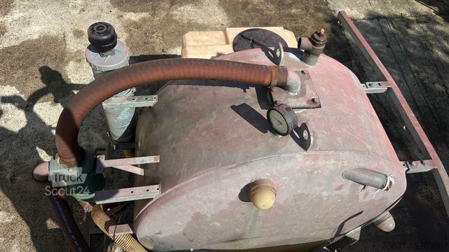 Vacuum tank truck  Saug-Druck fass Flexi  + 2 Frisch-Wassertaschen