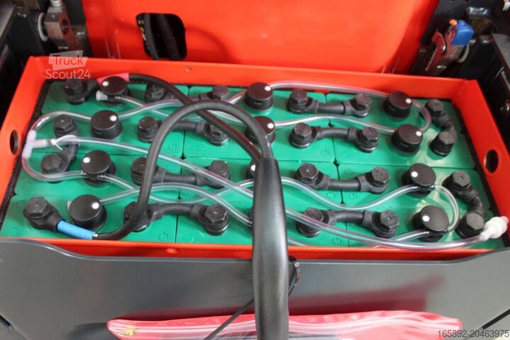 Transpallet con operatore in piedi Linde T 20 S 1154